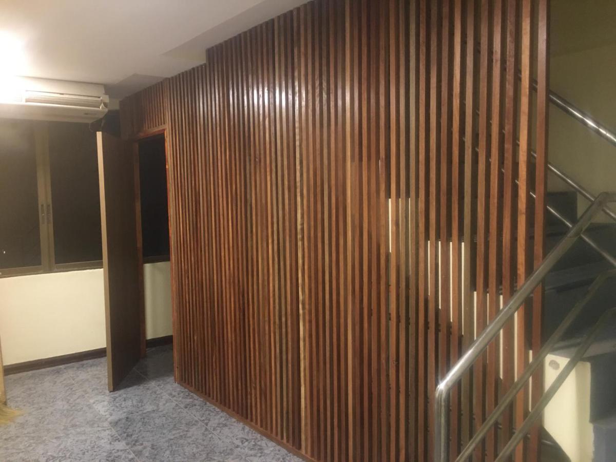 Albergue Gung Domitory Pattaya Exterior foto